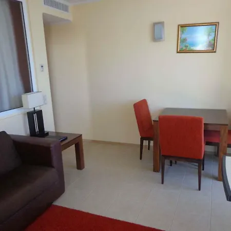 דירה Sunset - Stunning 5-star 1br With Huge Balcony!