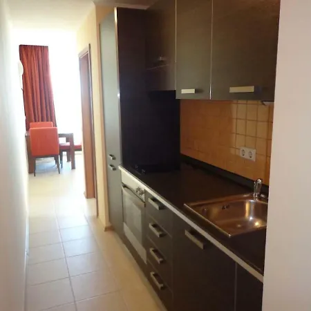 דירה Sunset - Stunning 5-star 1br With Huge Balcony!