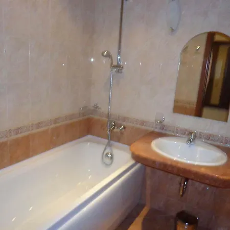 Sunset - Stunning 5-star 1br With Huge Balcony! * פומורי