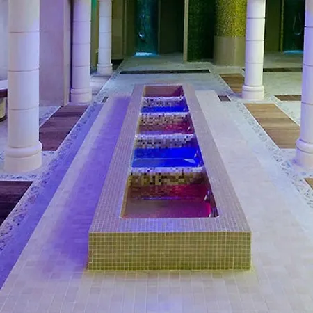 Sunset - Stunning 5-star 1br With Huge Balcony! דירה *